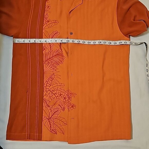 Tommy Bahama Mens 100 % Silk Button Down shirt small - Picture 4 of 10